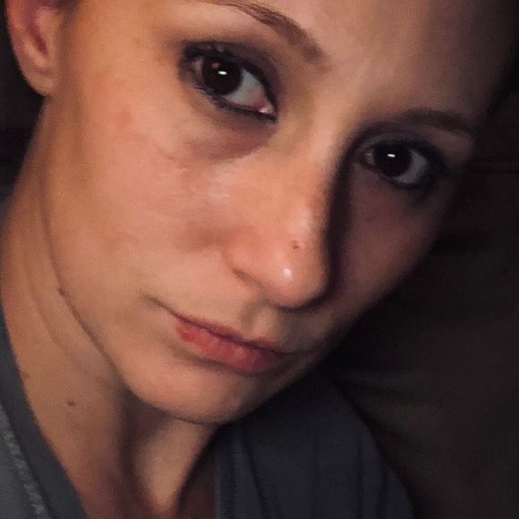 Meet your Posher, Tonya - Picture 1 of 1